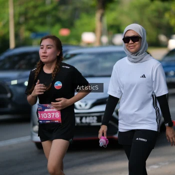 Runner Photo 4055064