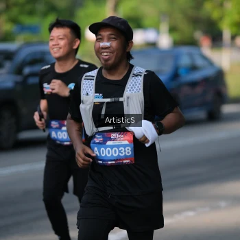 Runner Photo 4055118