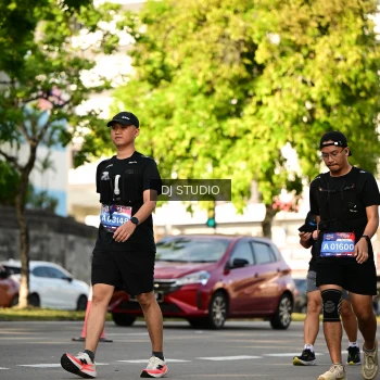 Runner Photo 4055235