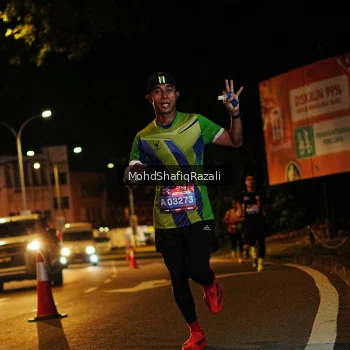 Runner Photo 4055253