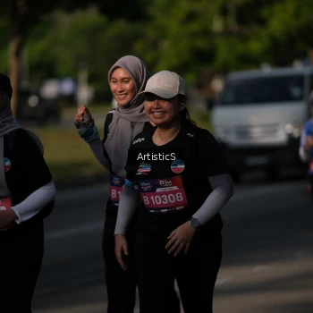 Runner Photo 4055335