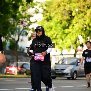 Runner Photo 4055343