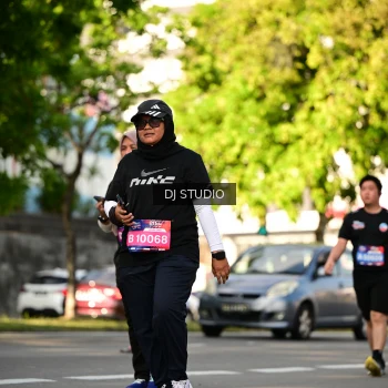 Runner Photo 4055351