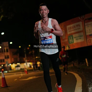 Runner Photo 4055395