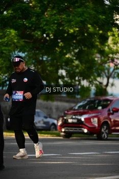 Runner Photo 4055407