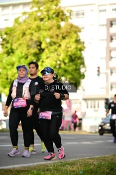 Runner Photo 4055414