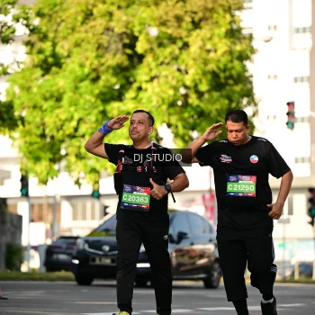 Runner Photo 4055444
