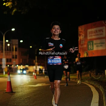 Runner Photo 4055500