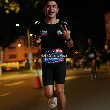 Runner Photo 4055543