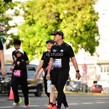 Runner Photo 4055545