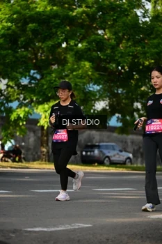 Runner Photo 4055552