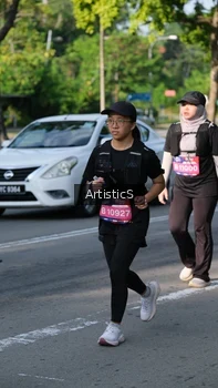 Runner Photo 4055556