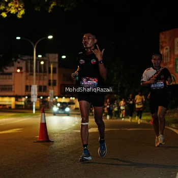 Runner Photo 4055561