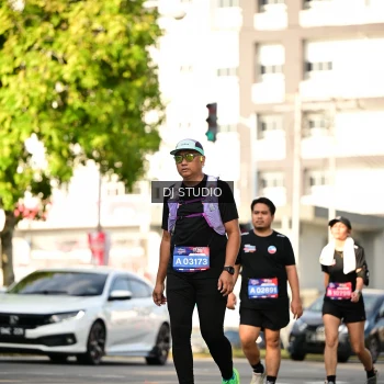 Runner Photo 4055595