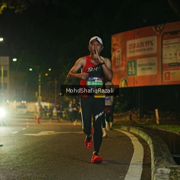 Runner Photo 4055597
