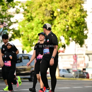 Runner Photo 4055599