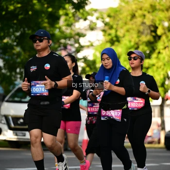Runner Photo 4055601