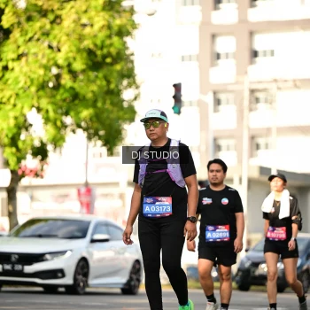 Runner Photo 4055602