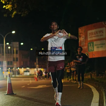 Runner Photo 4055621