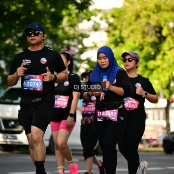 Runner Photo 4055643