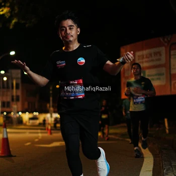 Runner Photo 4055695