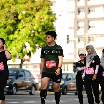 Runner Photo 4055716