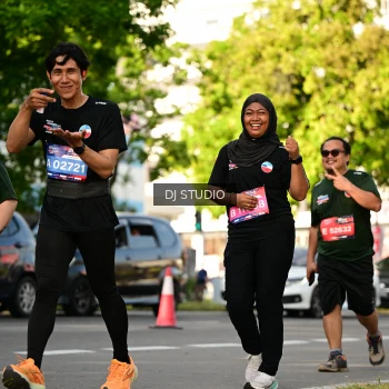 Runner Photo 4055747