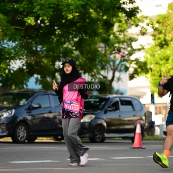Runner Photo 4055896