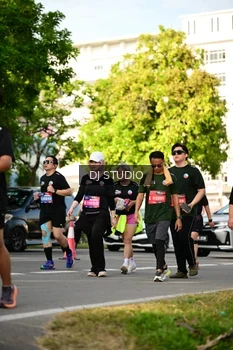 Runner Photo 4056055