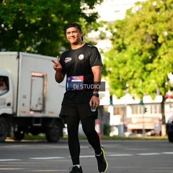 Runner Photo 4056143