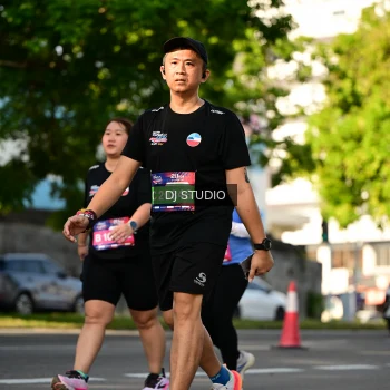 Runner Photo 4056165