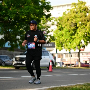 Runner Photo 4056185