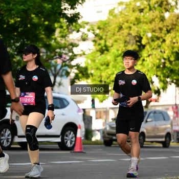 Runner Photo 4056261