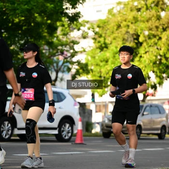 Runner Photo 4056269