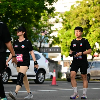 Runner Photo 4056275
