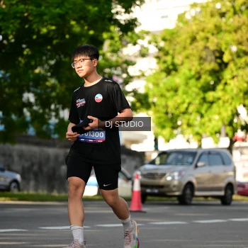 Runner Photo 4056282