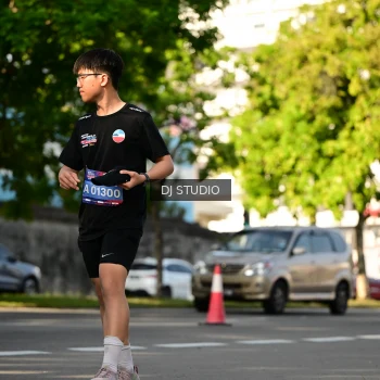 Runner Photo 4056299