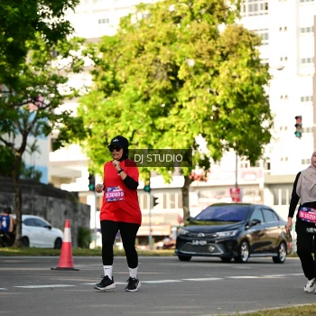 Runner Photo 4056337
