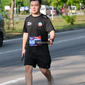 Runner Photo 4056383