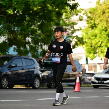 Runner Photo 4056419