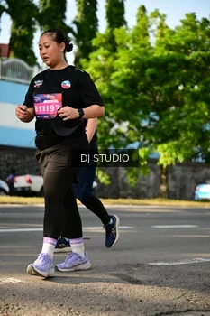 Runner Photo 4056486