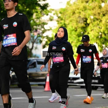 Runner Photo 4056510