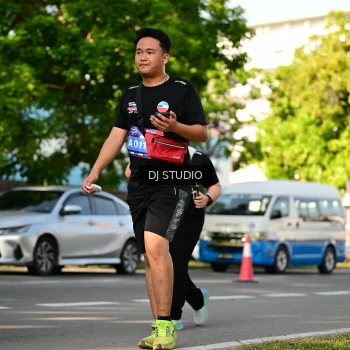 Runner Photo 4056542