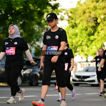Runner Photo 4056557