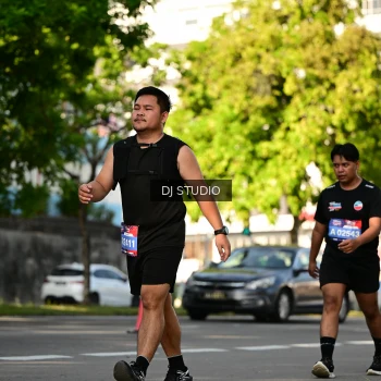 Runner Photo 4056612