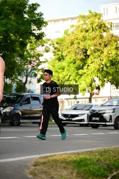 Runner Photo 4056655