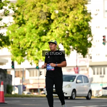 Runner Photo 4056656