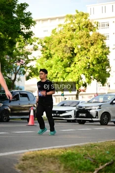 Runner Photo 4056660