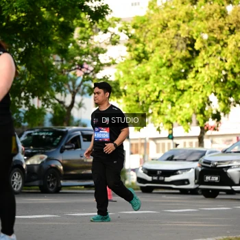 Runner Photo 4056664