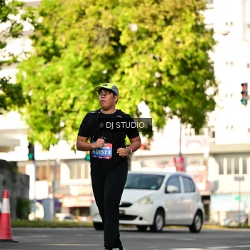 Runner Photo 4056665